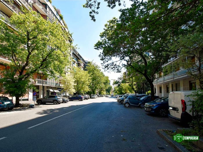 Appartamento trilocale in vendita in Via Giacomo Boni, Dezza, Milano