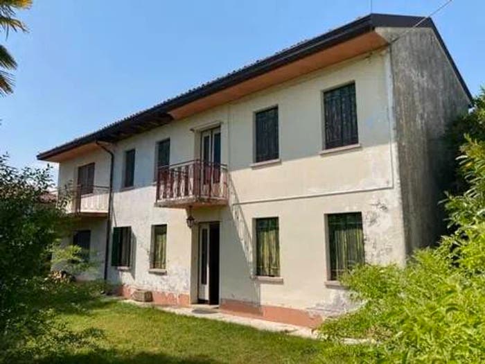 Casa con 6 locali in vendita in Centro, Cordenons