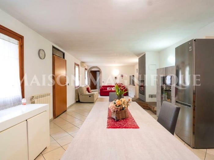 Casa trilocale in vendita in Via Antonio Gramsci, Comacchio Città, Comacchio