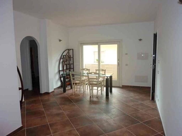 Appartamento trilocale in vendita in Via Magenta, San Simplicio, Olbia