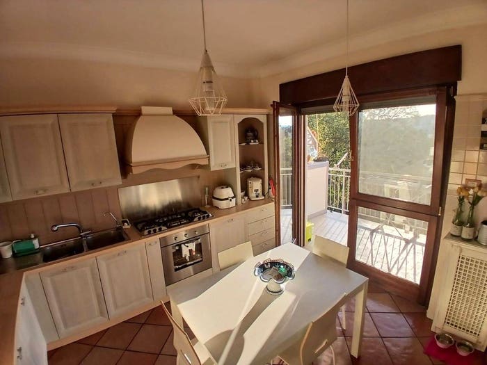 Appartamento quadrilocale in vendita in Via Arno, Soccavo, Napoli