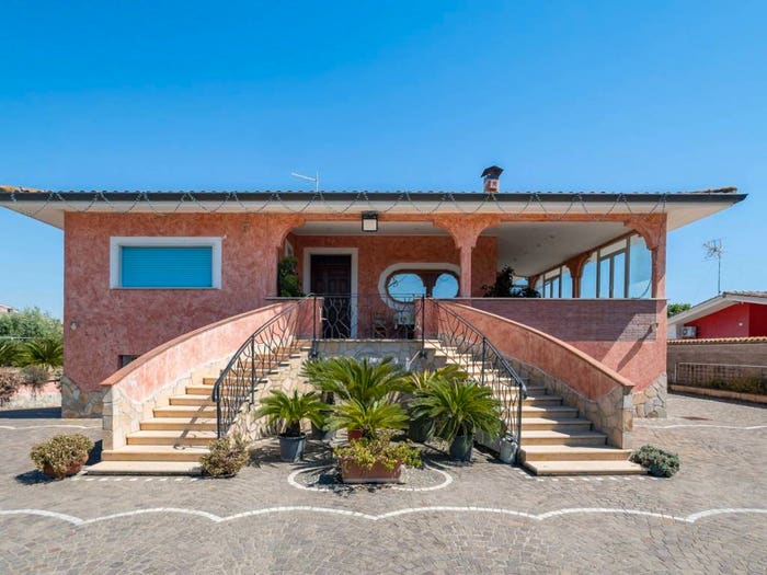 Casa con 6 locali in vendita in Via Pavia, Nuova Florida, Ardea