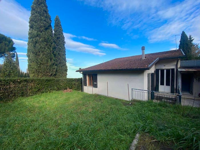 Casa con 6 locali in vendita in Via Aprile, Centro, Lastra a Signa