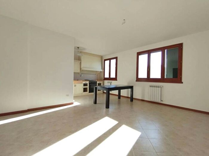 Appartamento trilocale in vendita in Via Dante Alighieri, Centro, Quarrata