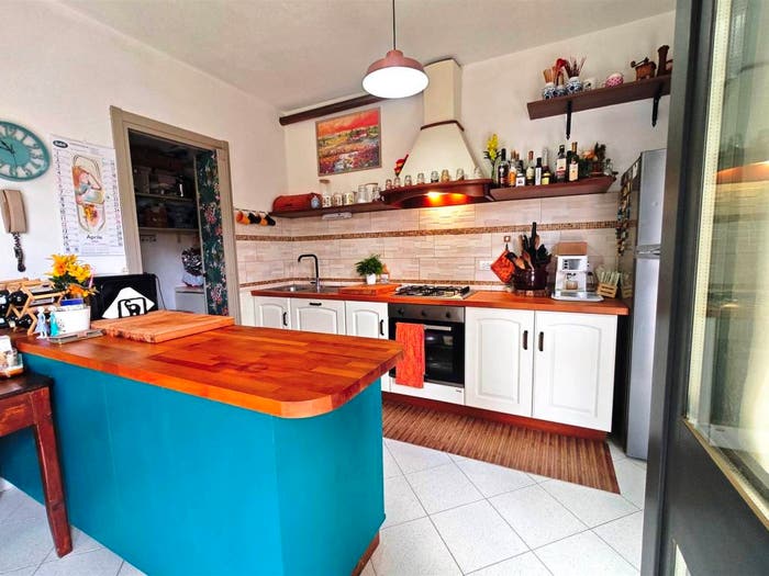Appartamento con 6 locali in vendita in Via Aldo Moro, Centro, Portoferraio
