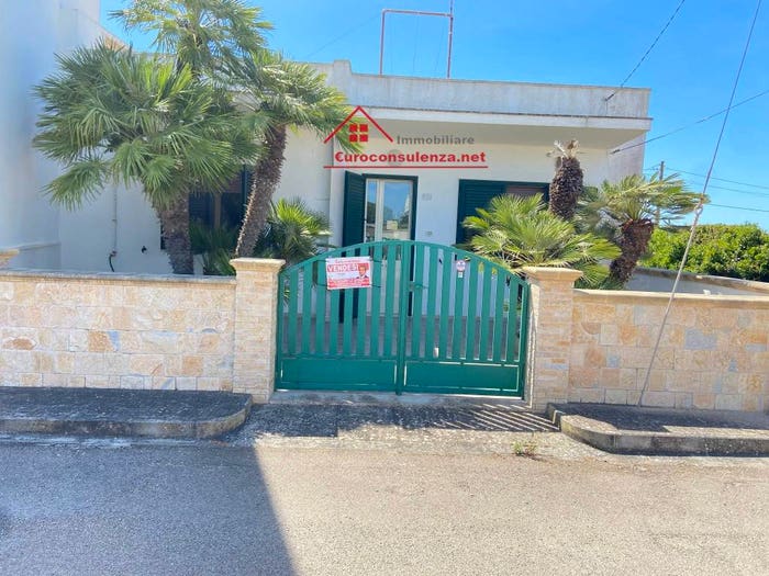 Appartamento con 5 locali in vendita in Via De Viti De Marco, Capilungo, Alliste