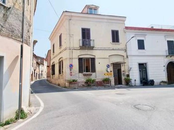Casa in vendita in Via Giovanni Da Verrazzano, Centro, Caivano