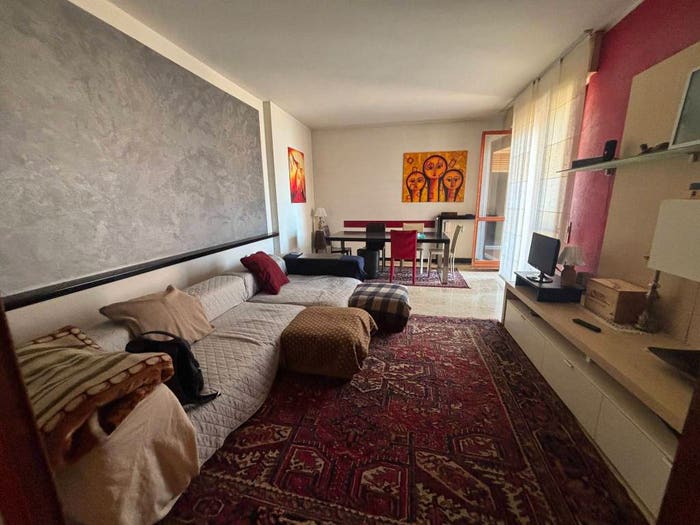 Appartamento trilocale in vendita in Via Vittorio Veneto, Centro, Luino