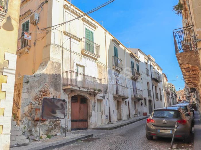 Casa con 5 locali in vendita in Via Sofia, Centro, Noto