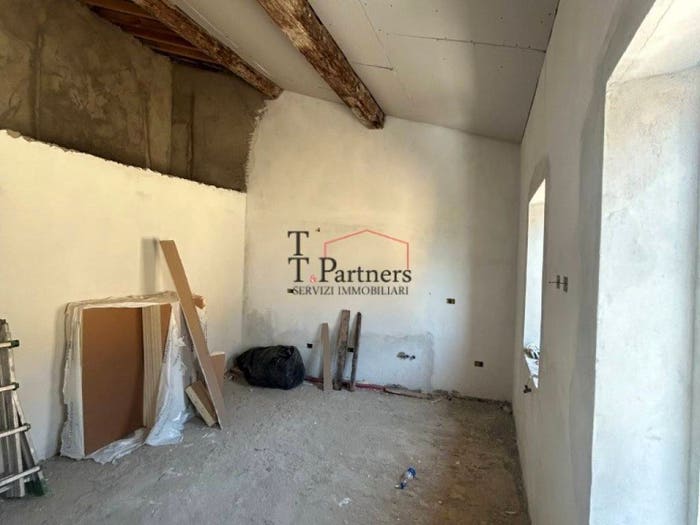 Appartamento trilocale in vendita in Piazza Taddeo Gaddi, Ponte alla Vittoria, Firenze