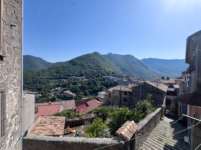Casa quadrilocale in vendita in VIA CENTRO STORICO, Centro, Patrica