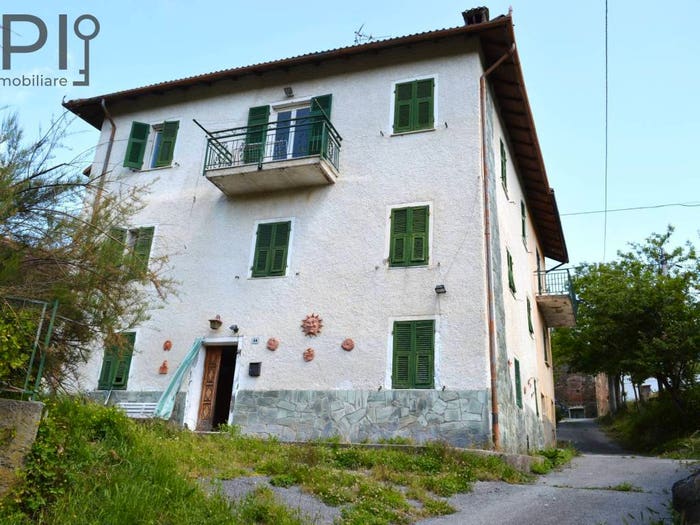 Casa con 6 locali in vendita in loicalità dogli, Centro, Mioglia