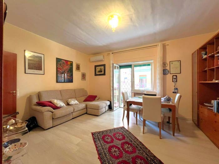Appartamento quadrilocale in vendita in Via San Giacomo dei Capri, Arenella, Napoli