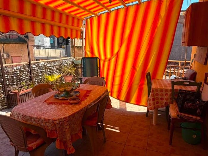 Casa quadrilocale in vendita in Via Mangione, Centro, Bagheria