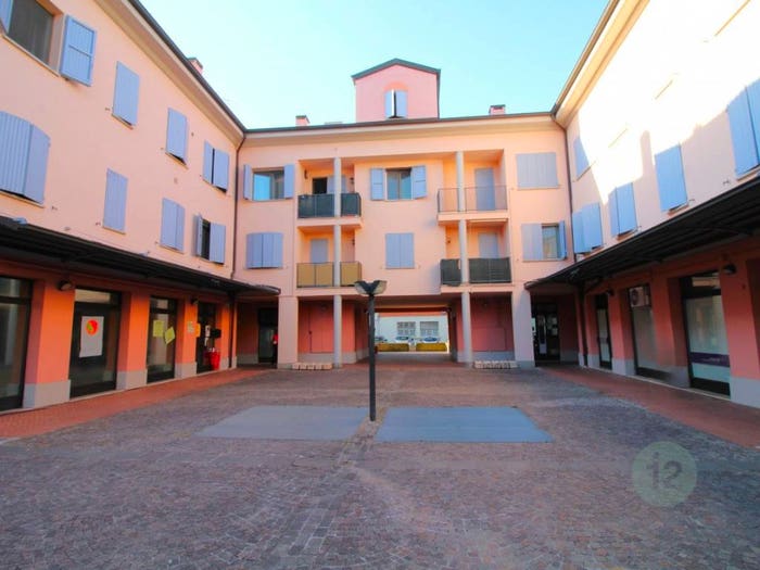 Appartamento trilocale in vendita in PIAZZA ORTI SAN FRANCESCO, Centro, Fabbrico