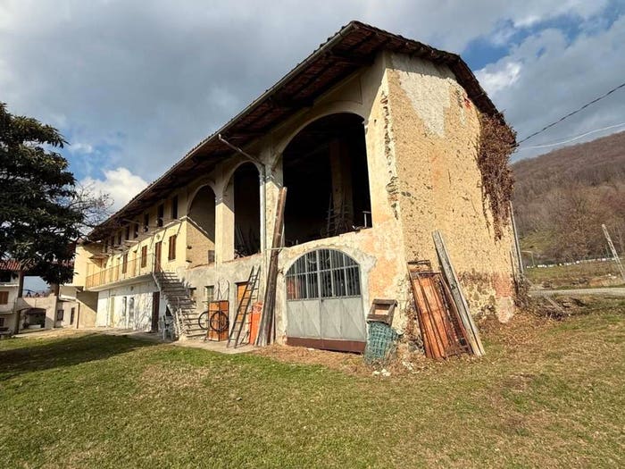 Casa quadrilocale in vendita in Strada Giacotino, Bollengo