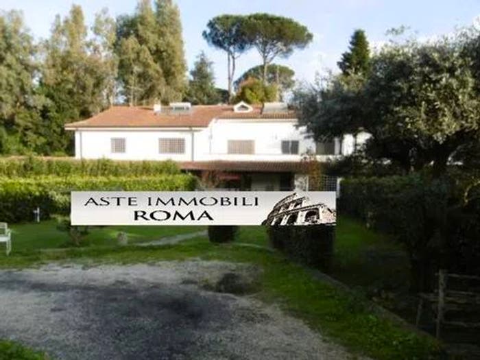 Casa con 6 locali in vendita in Via Della Giustiniana, La Giustiniana, Roma