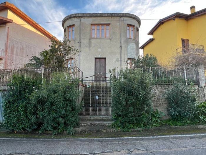 Casa con 6 locali in vendita in Via Vittorio Emanuele III, Collinas