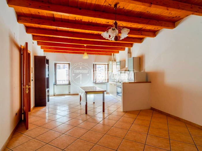 Appartamento trilocale in vendita in Via Umberto I, Matelica