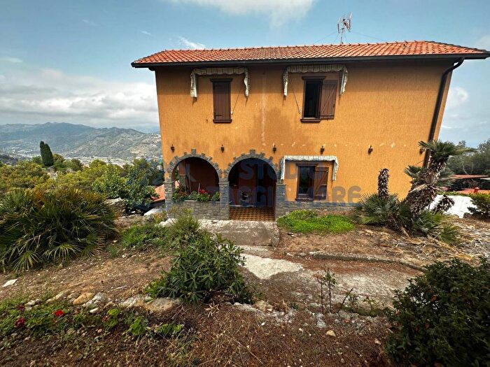 Casa con 5 locali in vendita in Strada degli olandesi, Camporosso