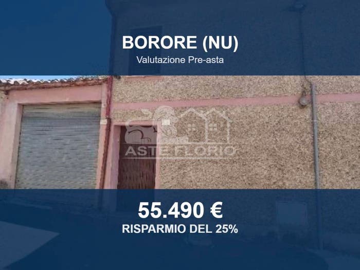 Casa con 6 locali in vendita in Via XX Settembre, Borore