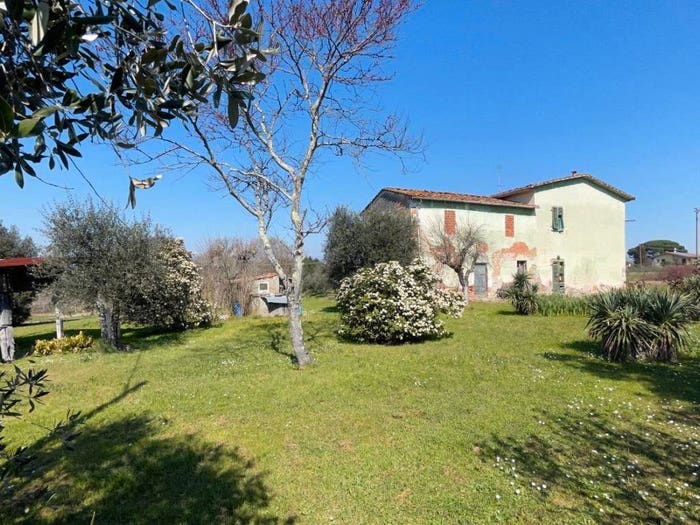 Casa con 6 locali in vendita in Querce, Fucecchio