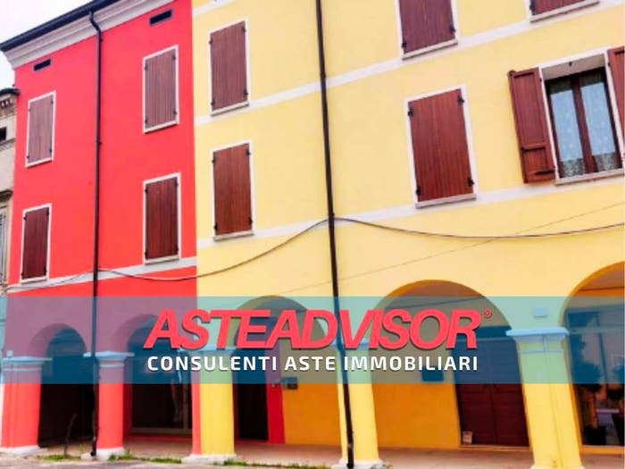 Appartamento con 6 locali in vendita in Via della Pace, Centro, Concordia sulla Secchia