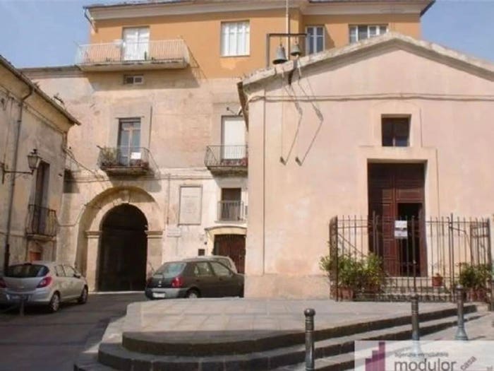 Appartamento con 5 locali in vendita in Via Marincola Politi SNC, Centro Storico, Catanzaro