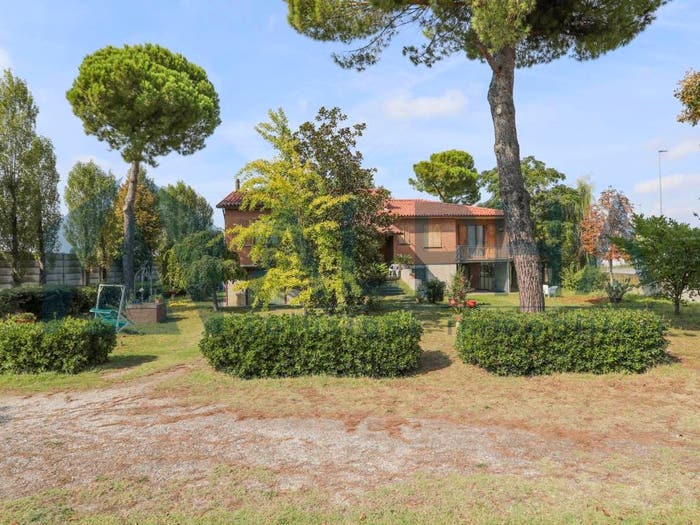 Casa con 6 locali in vendita in Via Classicana, Roncalceci Longana, Ravenna