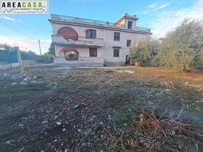Case in Vendita e in Affitto - 3