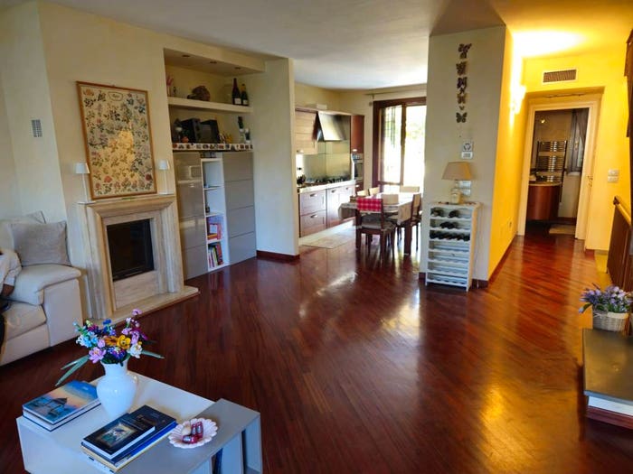 Casa con 6 locali in vendita in Via di Castello, Castello, Firenze