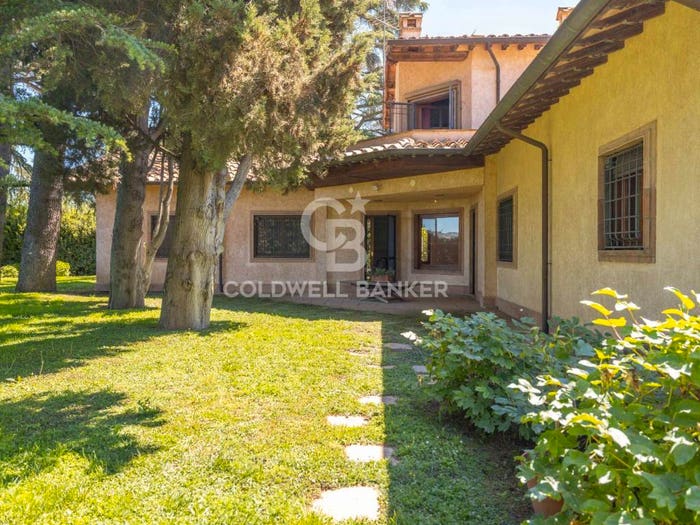 Casa con 6 locali in vendita in Largo Dell'Olgiata, Olgiata, Roma
