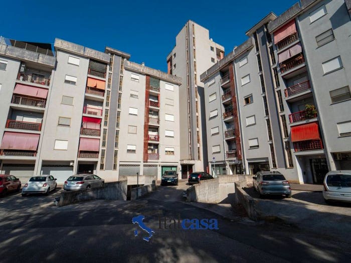 Appartamento trilocale in vendita in Viale Le Corbusier, Morbella Cucchiarelli, Latina