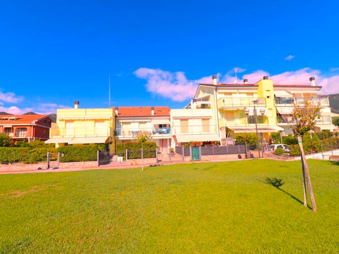 Appartamento trilocale in vendita in Via Cianastri, Borghetto Santo Spirito