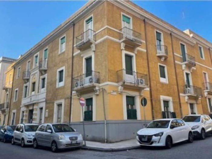 Appartamento con 5 locali in vendita in Via Lenzi Via T Cannizzaro Messina ME Italia, Tirone, Messina