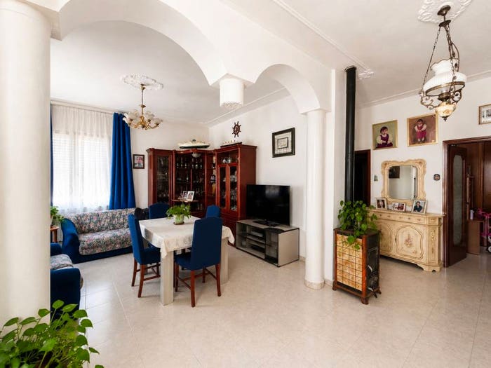 Casa quadrilocale in vendita in Frazione Quarto Inferiore, Quarto Valenzani, Asti