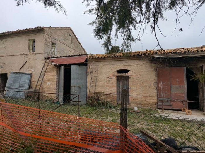 Casa con 5 locali in vendita in Loro Piceno MC Italia, Centro, Loro Piceno
