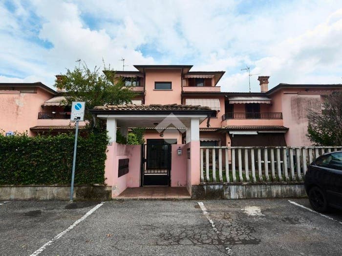 Appartamento bilocale in vendita in Via Don Lorenzo Milani, Centro, Galgagnano