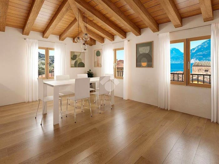 Appartamento trilocale in vendita in Via Padre Leopoldo, Magugnano, Brenzone sul Garda