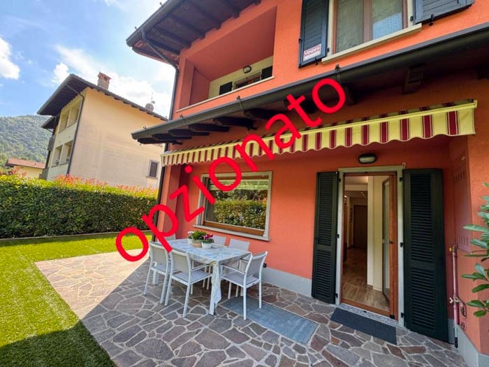 Casa quadrilocale in vendita in Via Madre Teresa di Calcutta, Villa d'Ogna