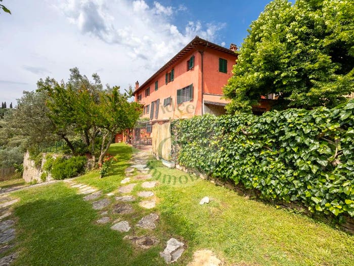 Casa con 5 locali in vendita in Via della Croce, Vicchio Di Rimaggio, Bagno a Ripoli