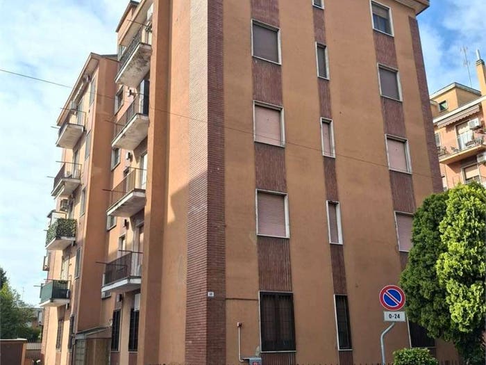 Appartamento trilocale in vendita in Via Paganini, Centro, Locate di Triulzi
