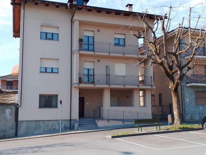 Appartamento bilocale in vendita in Piazza San Rocco, Centro, Barge