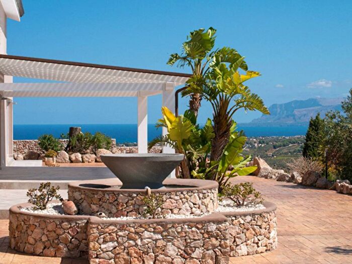 Casa con 6 locali in vendita in Contrada GagliardettaPiano Principe, Castellammare del Golfo