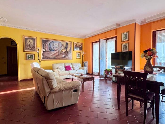 Appartamento quadrilocale in vendita in Via Malakoff, Corsico