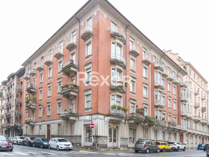 Appartamento trilocale in vendita in Via Amerigo Vespucci, Crocetta, Torino