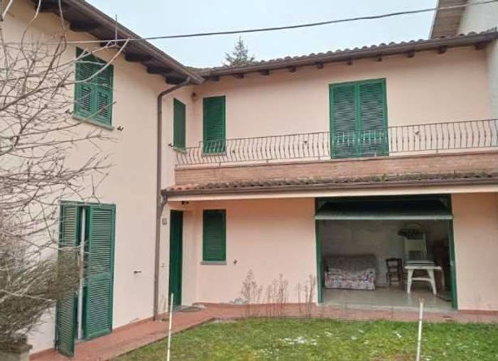 Appartamento con 5 locali in vendita in Via Monchio, Castelnovo Ne' Monti