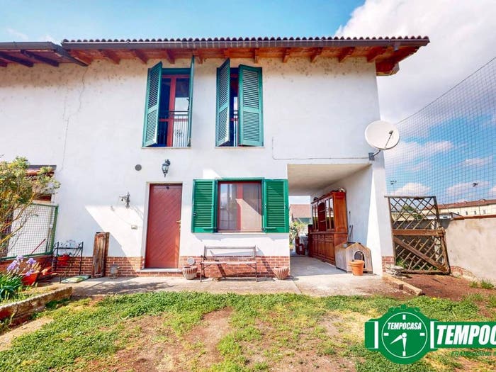 Casa trilocale in vendita in Via Resiga, Castelnovetto