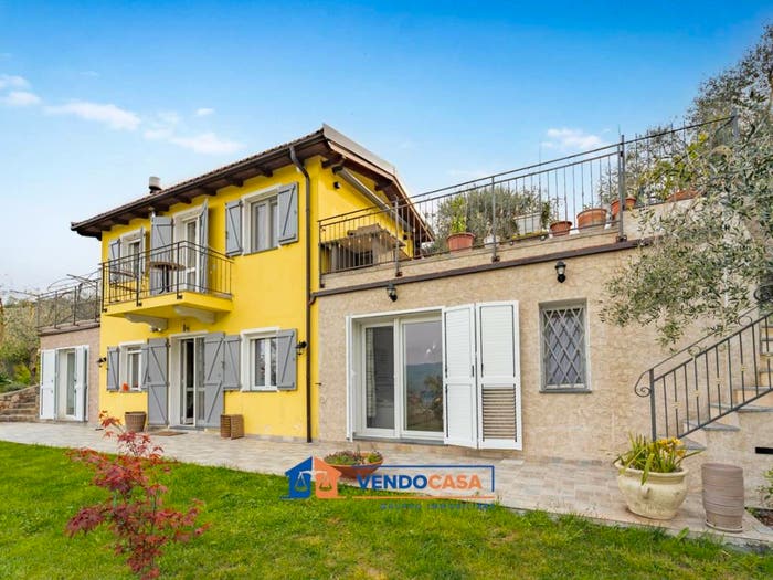 Casa con 6 locali in vendita in Via Borgo Barnati, Villa Guardia Villa Viani, Pontedassio