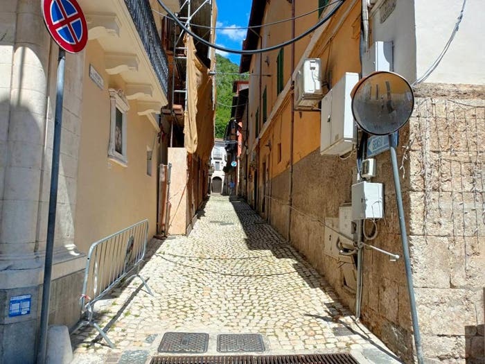 Appartamento con 5 locali in vendita in Via del Castello, Centro, Antrodoco